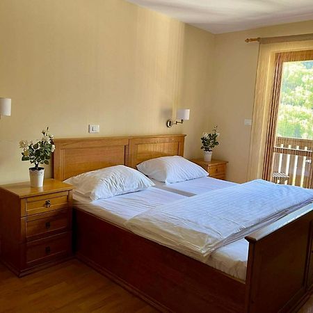 Hotel Alpine Log pod Mangartom Luaran gambar